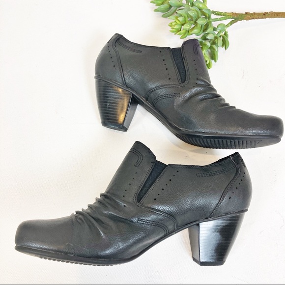 2/$20 Kim Rogers Ankle Bootie Vegan Leather 9.5 - Picture 5 of 8